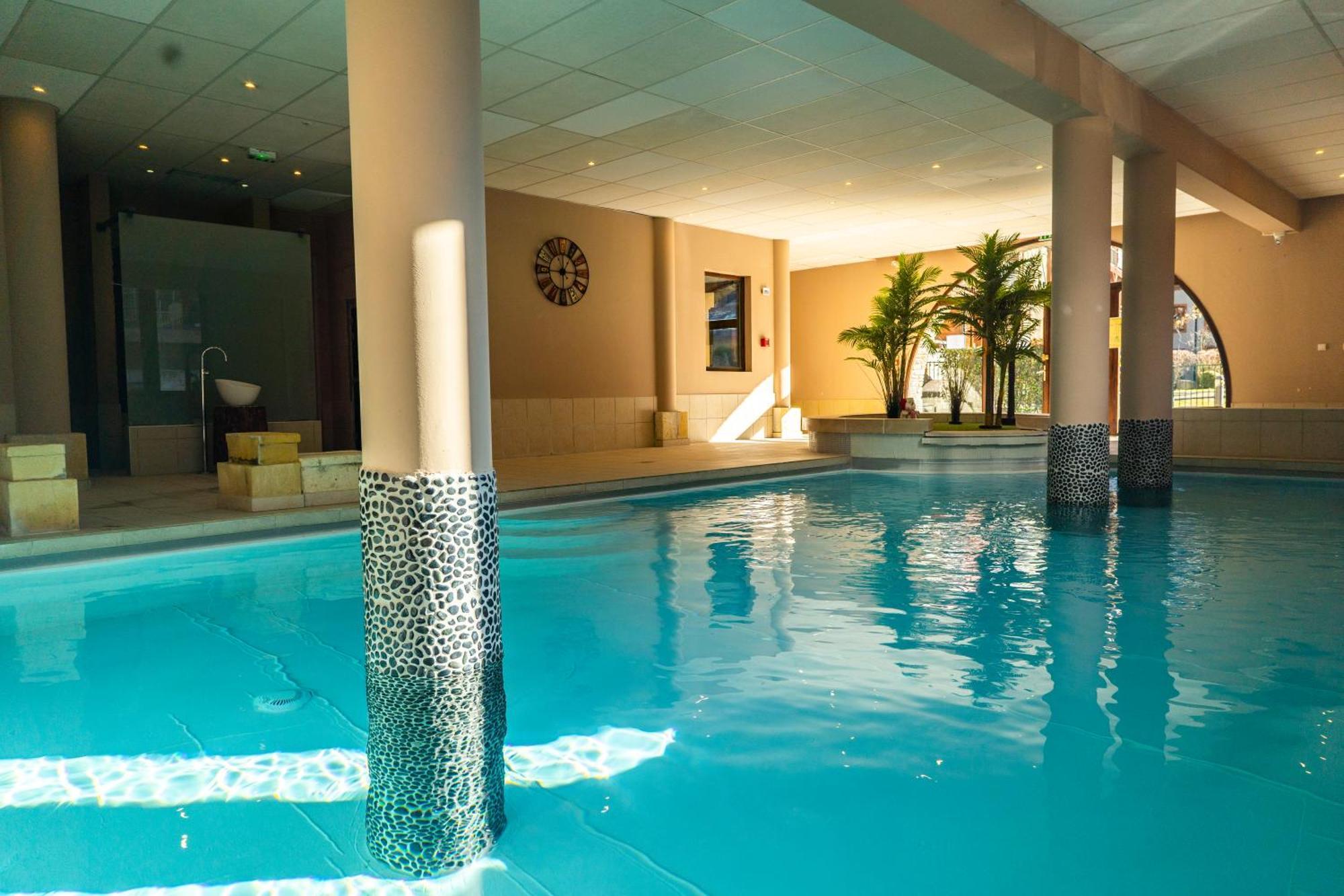 Appart Low Cost Residence 4 Etoiles Avec Piscine サン・ラリー・スラン エクステリア 写真